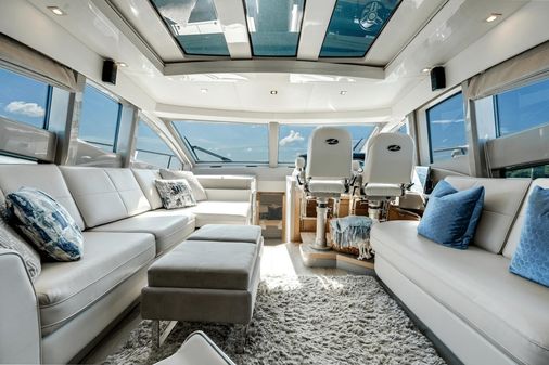 Sea Ray L550 image