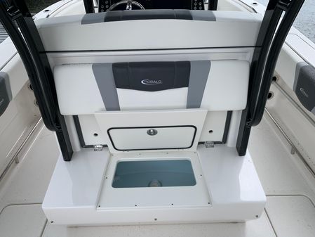 Robalo R270 image