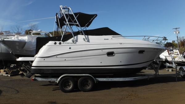 Four Winns V248
