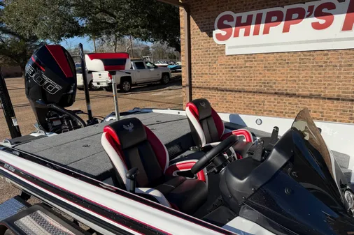 Phoenix 921 Elite II image