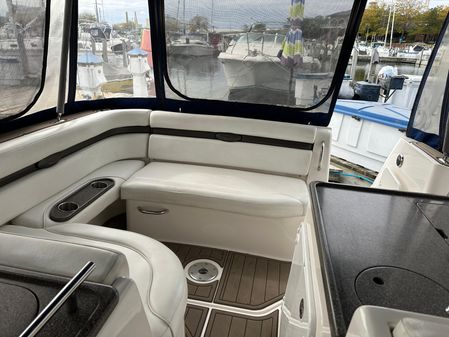 Rinker 280 Express Cruiser image