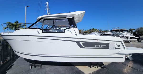 Jeanneau NC Weekender 695 Series 2 image