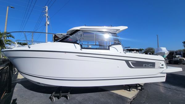 Jeanneau NC Weekender 695 Series 2