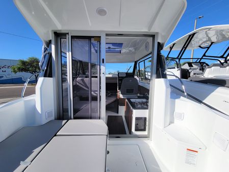 Jeanneau NC Weekender 695 Series 2 image