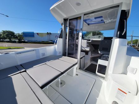 Jeanneau NC Weekender 695 Series 2 image
