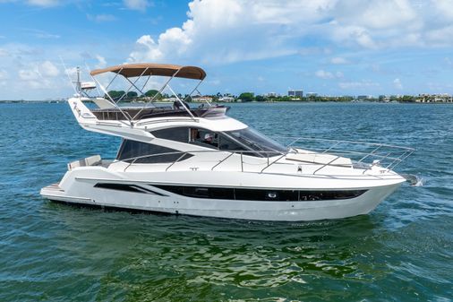 Galeon 380 Fly image