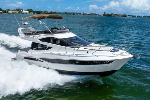 Galeon 380 Fly image