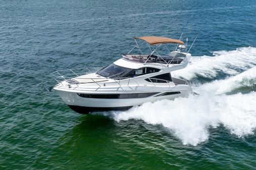 Galeon 380 Fly image