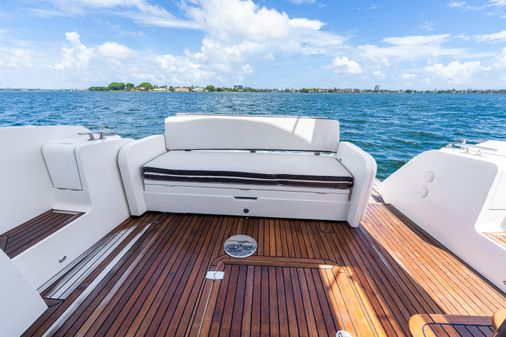 Galeon 380 Fly image