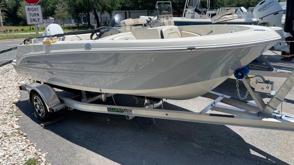 Stingray 172 SC