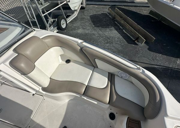 Yamaha Boats 242 LTD S image