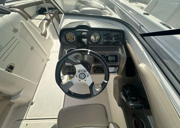 Yamaha Boats 242 LTD S image