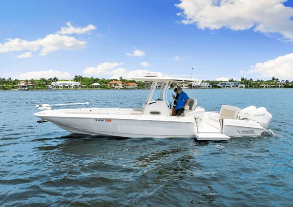 Boston Whaler 270 Dauntless image