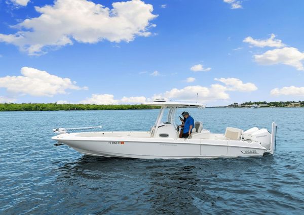 Boston Whaler 270 Dauntless image