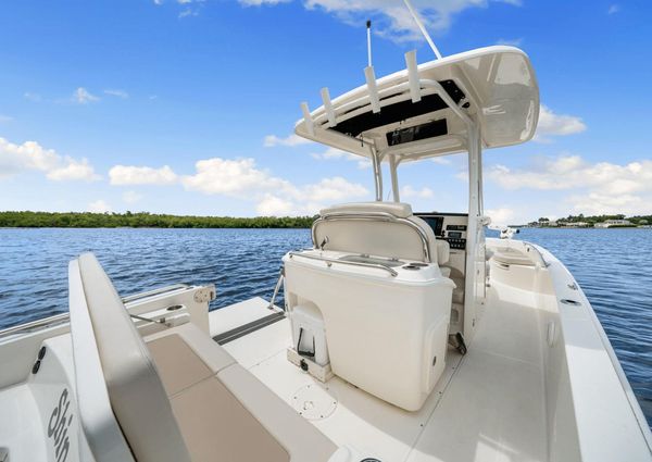 Boston Whaler 270 Dauntless image