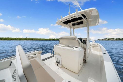 Boston Whaler 270 Dauntless image