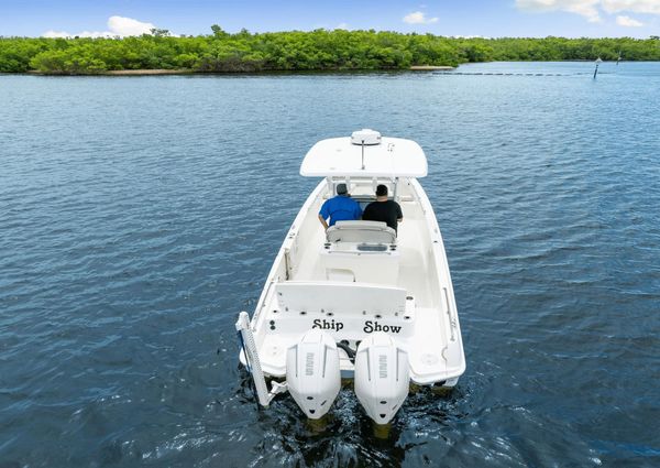 Boston Whaler 270 Dauntless image