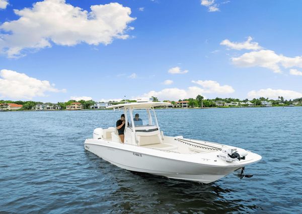 Boston Whaler 270 Dauntless image