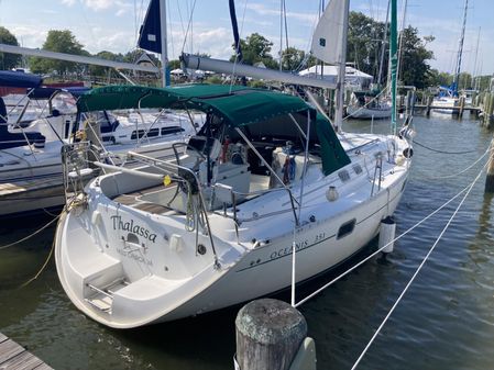 Beneteau Oceanis 351 image