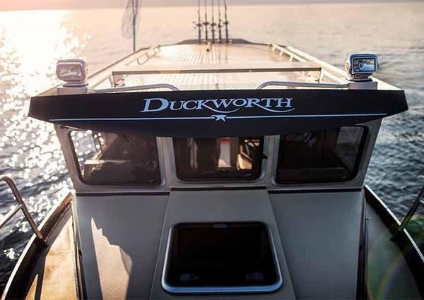 Duckworth 28 Offshore image