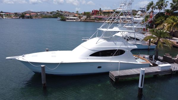 Hatteras 64 Convertible