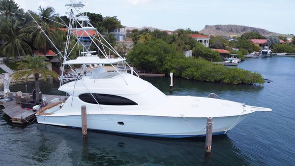 Hatteras 64 Convertible