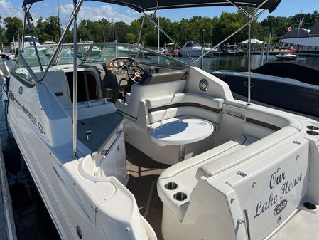 Rinker 260 Express Cruiser image