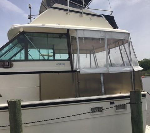 Hatteras DOUBLE-CABIN image