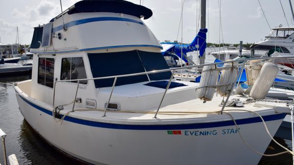 Prairie Boat Works Coastal Cruiser 29
