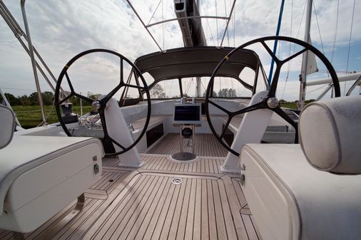 Hanse 545 image