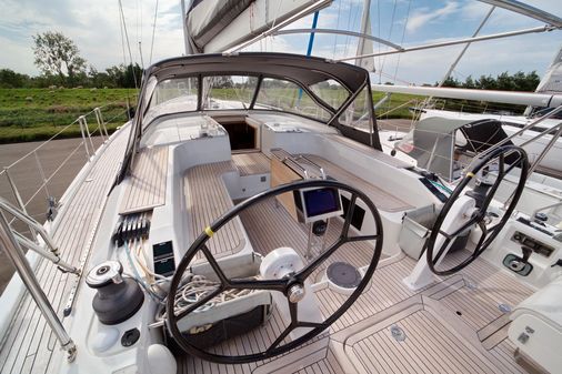 Hanse 545 image