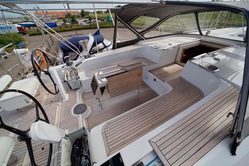 Hanse 545 image