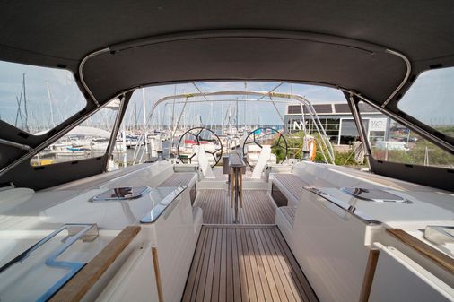 Hanse 545 image