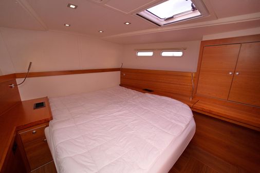 Hanse 545 image