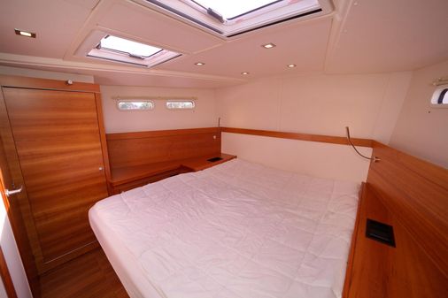 Hanse 545 image