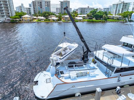 Expedition - Freeport Yachts image