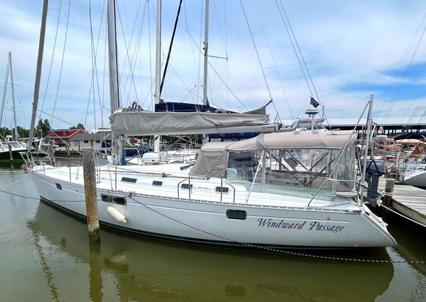 Beneteau 445 image