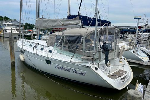 Beneteau 445 image