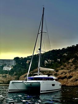 Fountaine Pajot Catamaran Elba 45 image