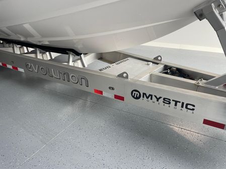 Mystic Powerboats M4200 image