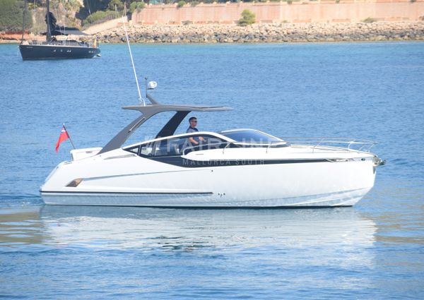 Fairline F-LINE-33 image