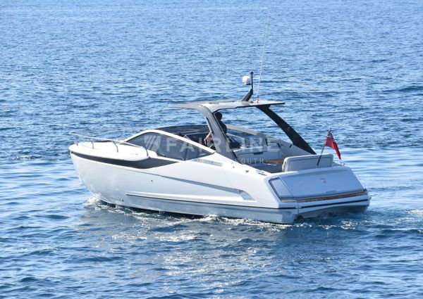 Fairline F-LINE-33 image