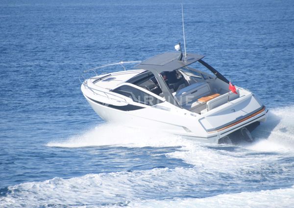 Fairline F-LINE-33 image