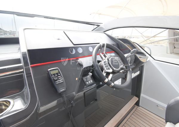 Fairline F-LINE-33 image