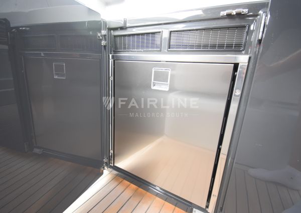 Fairline F-LINE-33 image