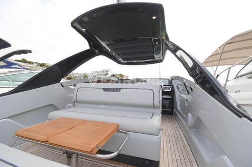 Fairline F-LINE-33 image