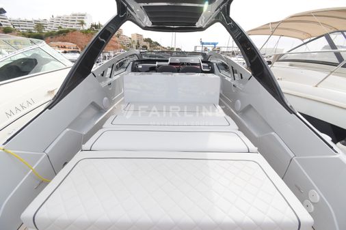 Fairline F-LINE-33 image