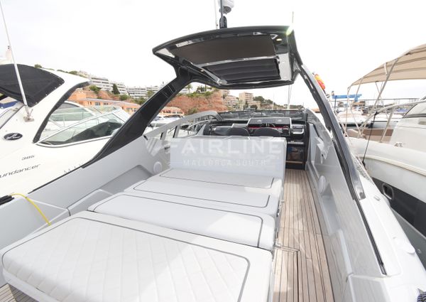 Fairline F-LINE-33 image