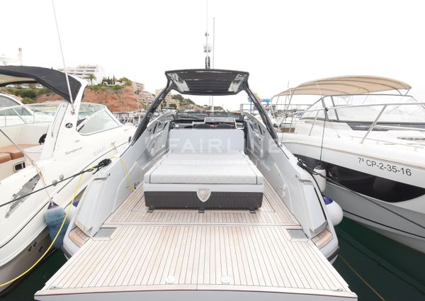 Fairline F-LINE-33 image