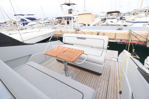 Fairline F-LINE-33 image